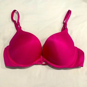 34A Victoria Secret Bombshell bra
